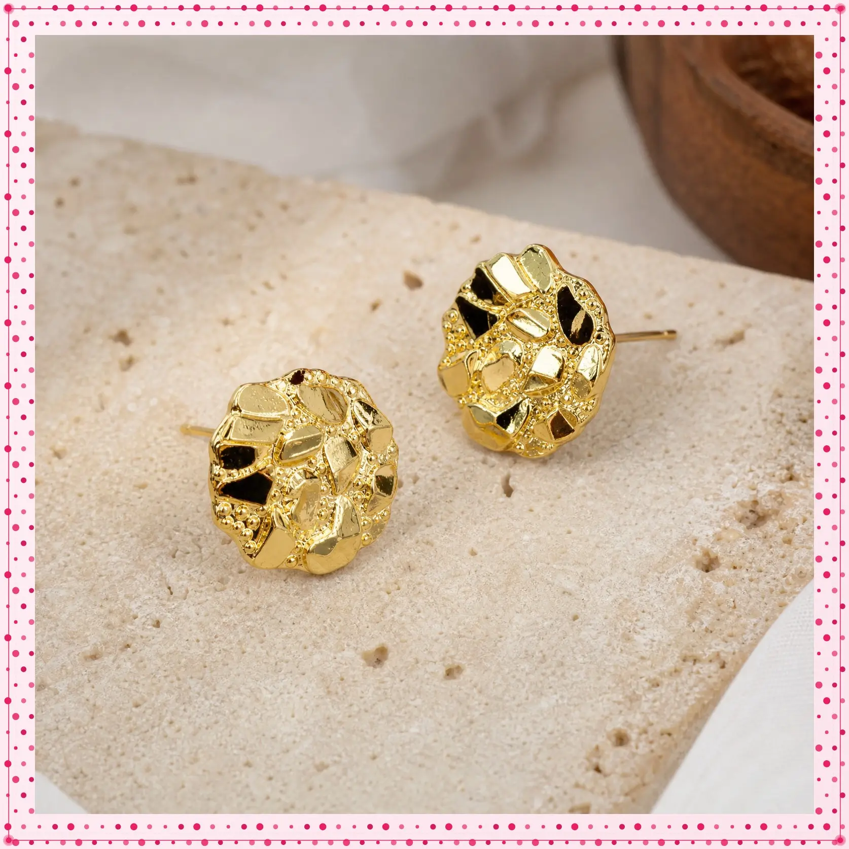 MaxBling81 Nugget Ear Studs, High Quality Iced Geometric Earrings for Men & Women with Cubic Zirconia, Handmade Plated Brass, 10-20mm, High Quality Earrings, Men's Accessories, Nugget Earrings