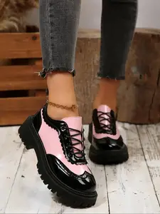 Women's Casual British Style Thick-Soled Retro Shoes, Round Toe Oxford, Fashionable Color Block Leather Footwear for Comfort and Style