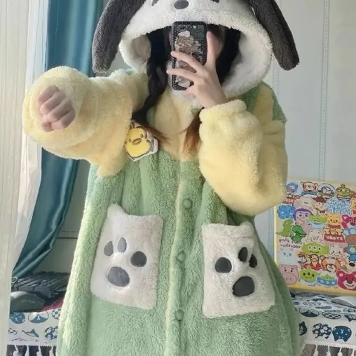 Pachag green nightgown