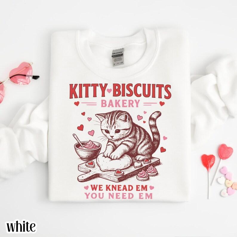 Valentine’s Cat Sweatshirt – Funny Kitty Baking Cookies Crewneck, Cute Cat Lover Valentine Gift for Him for Her