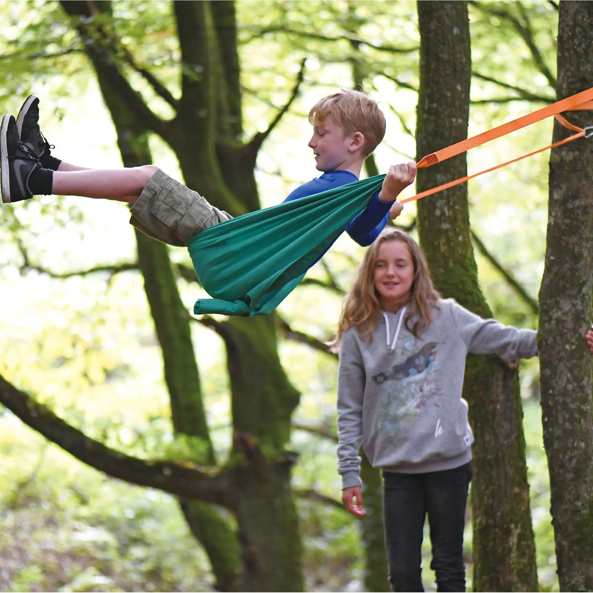 Hape Green Portable Pocket Swing - Unisex Kids' Outdoor Swinging Hammock Chair, Secure Swing Playground Equipment, 0.7 lbs Lightweight, Easy-Attach Mechanism, 220 lb/100 kg Capacity, Reduces Carbon Footprint, Ages 5+