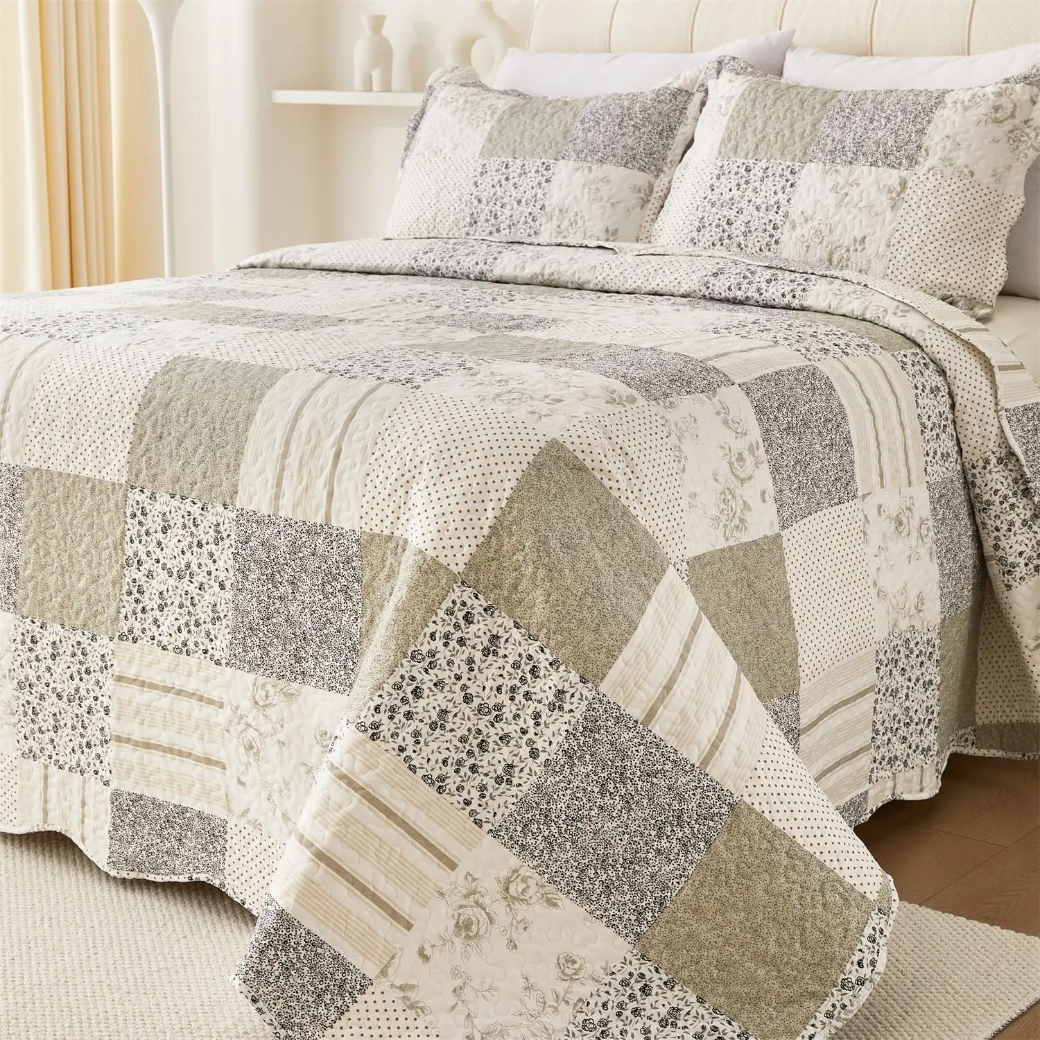 Summer Floral  Quilt Set,Grey Patchwork Quilts ,Reversible Quilted Bedspread with 2 Shams,  Farmhouse Coverlet(Grey, King102 x90)