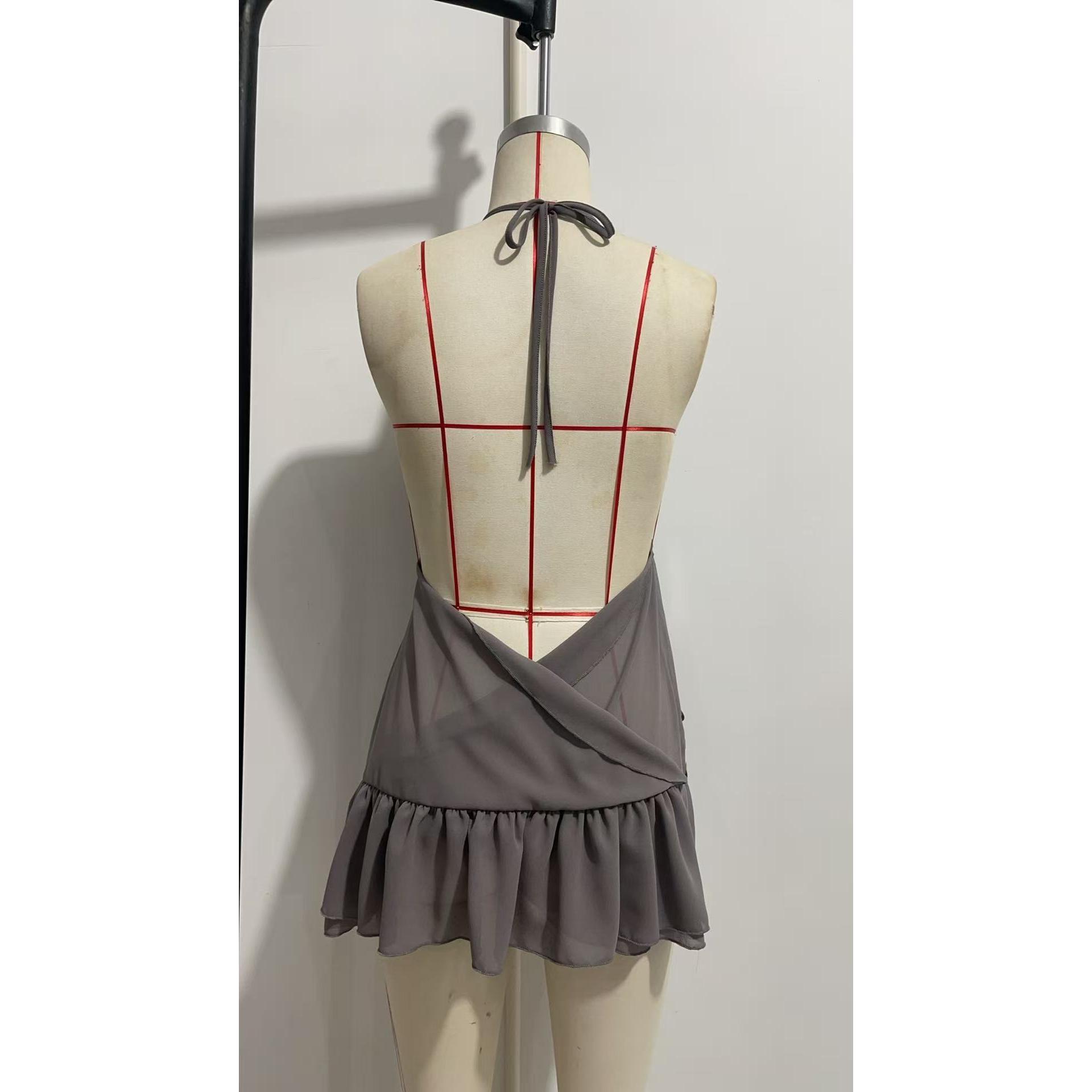 Halter Sequin Vacation Style Backless Waist Trimming Dress