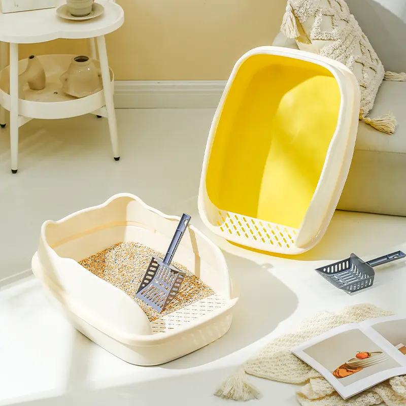 Large Semi Enclosed Cat Litter Box with High Sides, Splash Guard and Low Entry, Open Top Plastic Kitty Litter Tray, Anti-Tracking, Easy to Clean