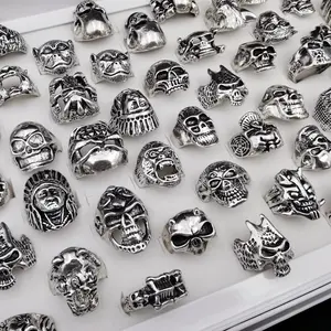 30/60pcs Wholesale Gothic Punk Skull Heard Silvery Rings, Antique Mixed Hip-hop  Band Style Men and Women's Jewelry, Fashion Spider Skull Poker Design Pefect for Halloween Party Daily Outfits No Box