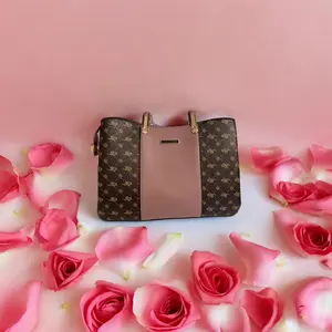 Cartera elegante para mujer en cuero de mano con gran capacidad ideal para todo tipo de ocasion