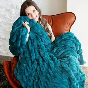 Hugs Deep Lake Blanket -Soft Turquoise Blanket with Stretchy Design, Ideal for Cuddling and Comfort