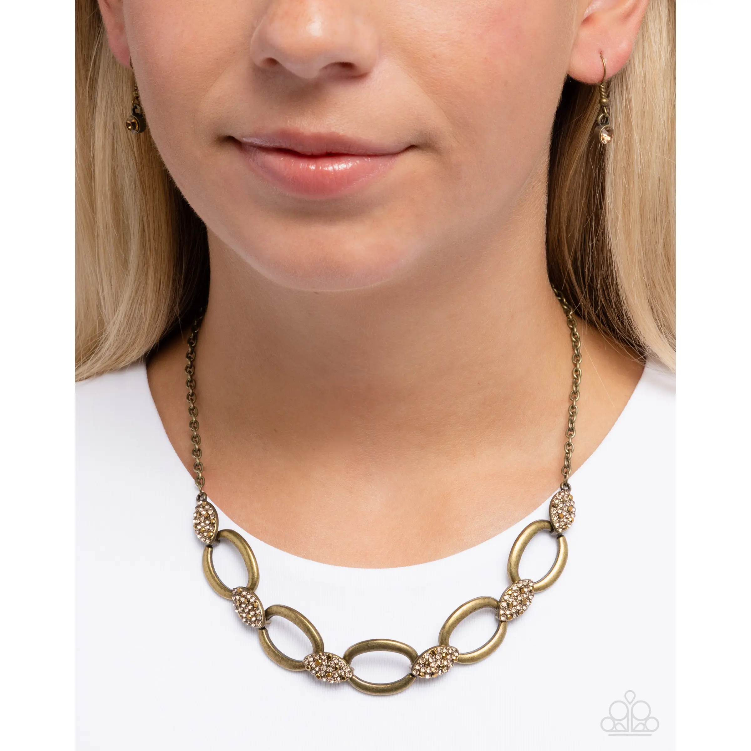 Paparazzi Radiant Restoration - Brass Necklace P2RE-BRXX-230XX