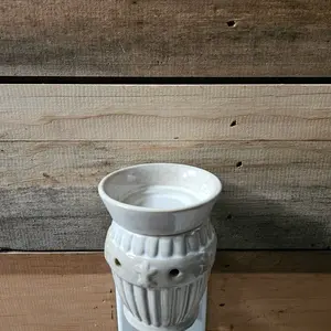 Plug-in Wax Warmer 15-watt Bulb for Wax Melts No Flame Needed Enjoy Hours of Warm Inviting Scent