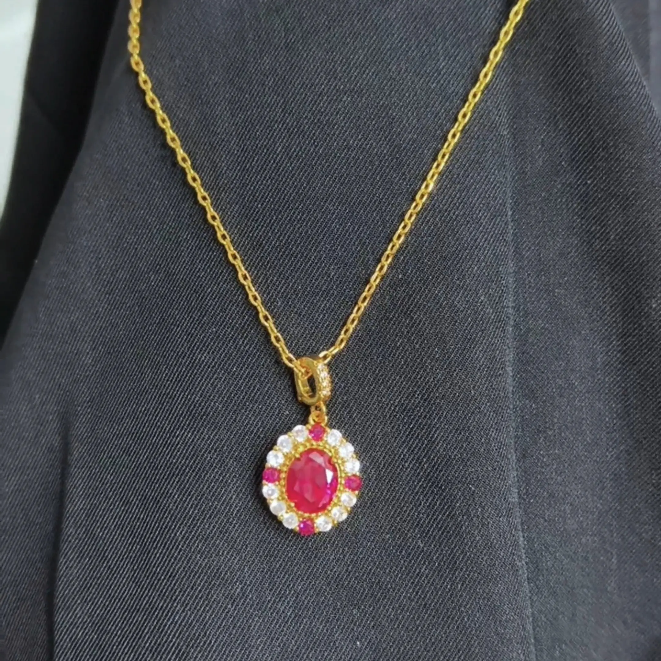 Aurora(18512)gc.Vintage ruby pendant necklace, elegant timeless charm.