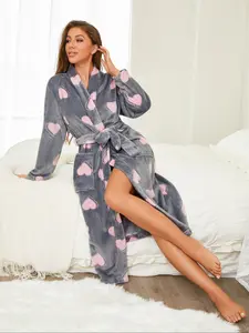 Women's pink heart-shaped printed gray nightgown, thick robe, autumn and winter velvet warm home clothes, outdoor leisure vacation pajamas