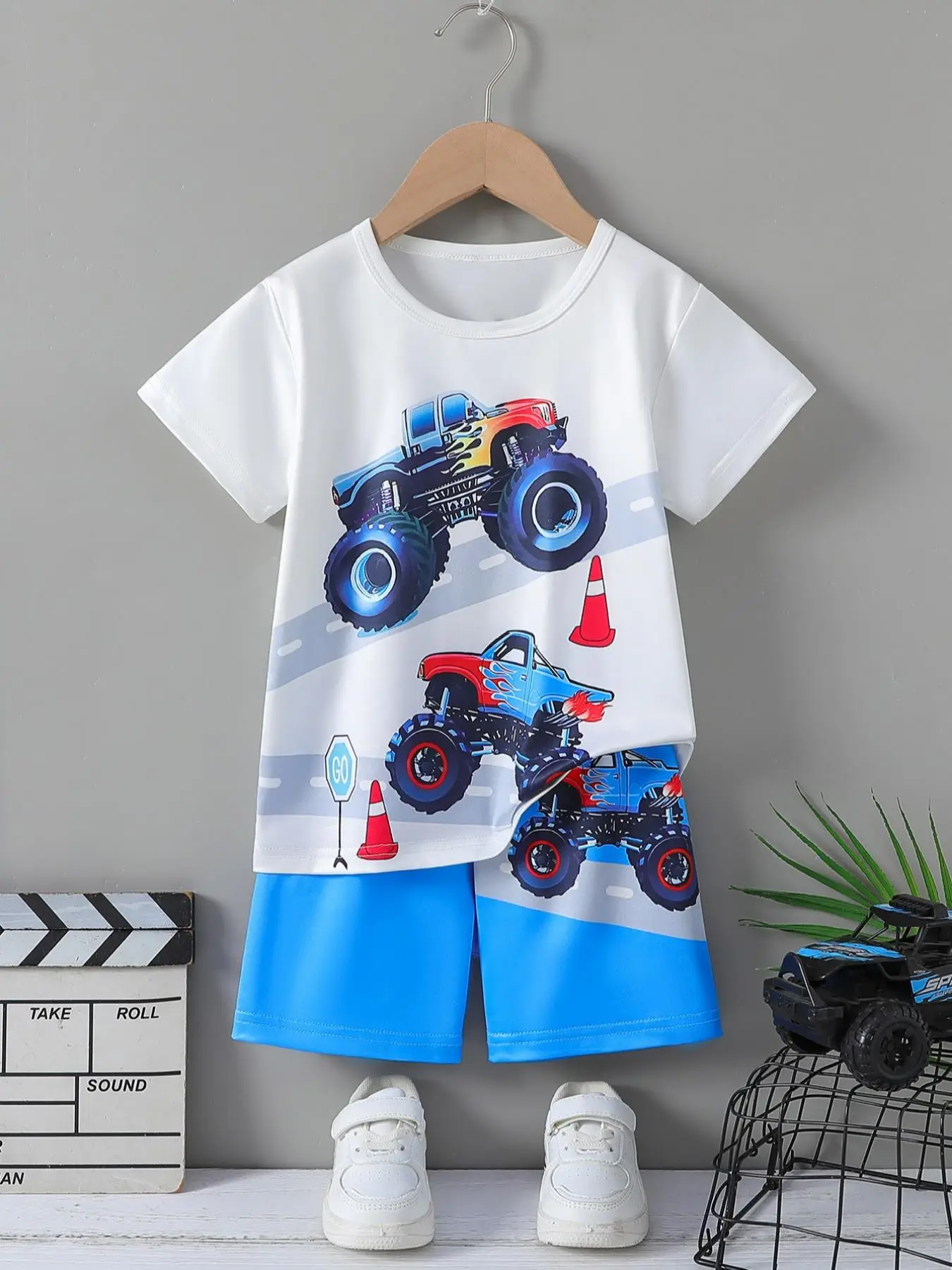 Two-piece Set Boy's Excavator Print Short Sleeve Tee & Elastic Waist Shorts, Casual Round Neck T-shirt & Shorts, Kids Summer Clothes for Daily Wear
