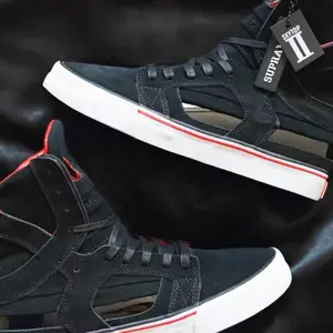 Iconic SUPRA Skytop 2 Black/Red - Suede X Patent Leather High-Top Skateboarding Shoes