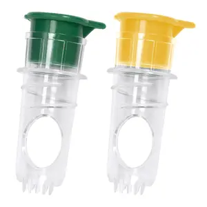 2Pcs Manual Lemon Juicer Citrus Juicer Reamer Plastic Hand Held Juicer Citrus Squeezer for Lemon Orange Limes Citrus