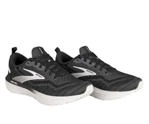 Brooks Men's Size 8 Revel 6 Athletic Shoes, Black, New in box