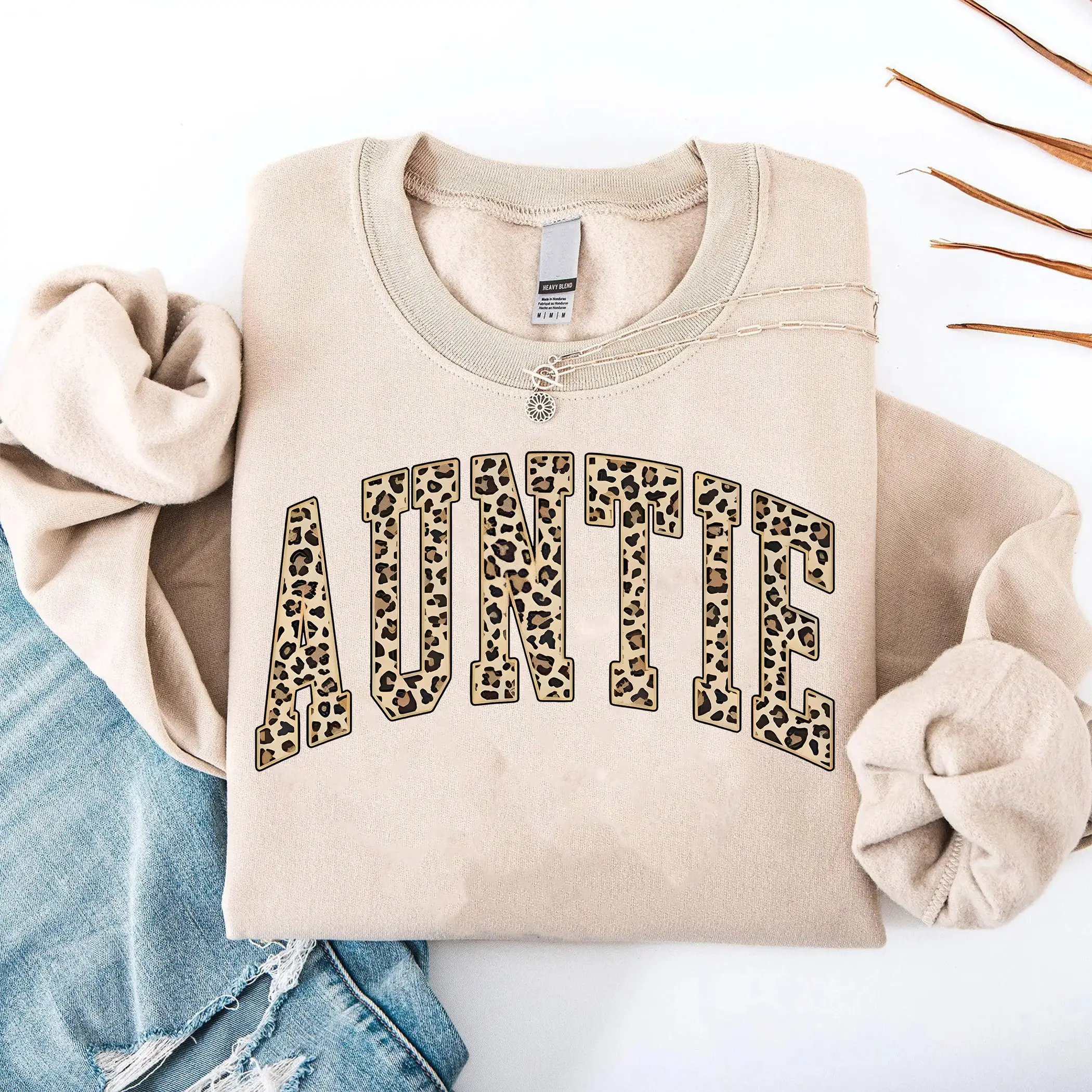 Leopard Auntie Sweatshirt, Aunt Birthday Gift, Pregnancy Announcement Gift for Aunt, Auntie Sweater