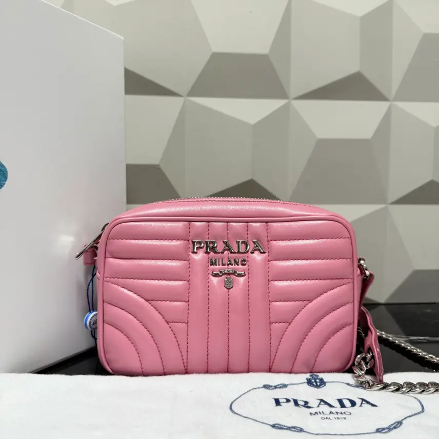 Pre-owned PRADA Leather Shoulder Bags 7.09'' R1139 Shoulder Bag C14046882908 1016 T1 Chloe