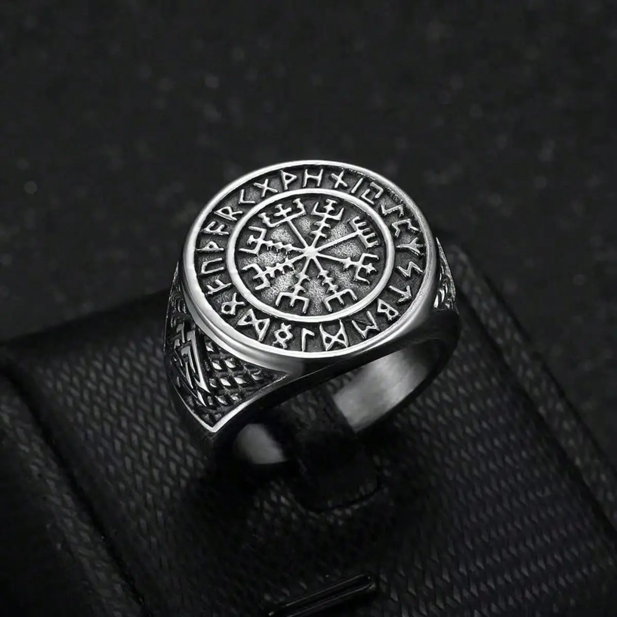 Stainless Steel Statement Ring - 1Pc Vintage Exquisite Compass Pattern Geometric Witchy Jewelry, Ideal for Daily Casual Wear & Holiday Parties, Vintage Rings Jewelry for Birthday Gift Accessories, Statement Rings