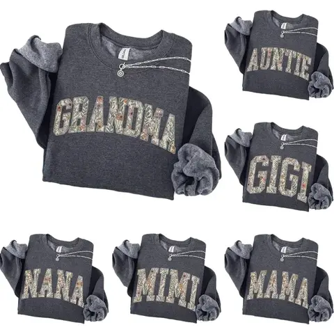 Custom Mama Heart Sweatshirt | Personalized Grandparent Gift | Floral Grandma, Nana, Lolly, Mimi, Gigi, Mamaw, Gammie Shirt, Family Sweater
