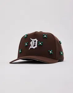 Mens Mitchell & Ness MLB Detroit Tigers Beaded Pro Pinch Snapback Hat