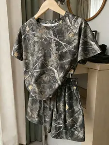 Women's Outdoor Fashion Street Style Two-Piece Set, Camouflage Print Drawstring Shorts and Loose Fit T-Shirt, Casual Summer Streetwear