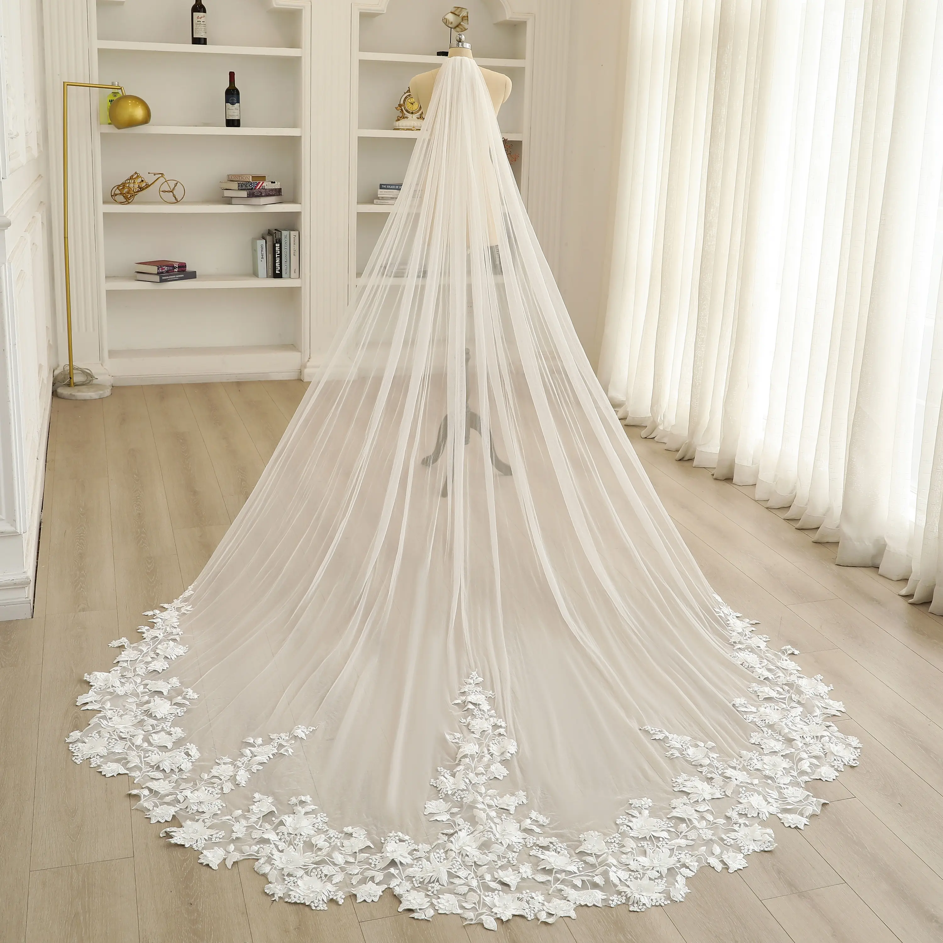 Floral Lace Cathedral Wedding Veil: 3D Flower and Pearl Tulle Bridal Veil