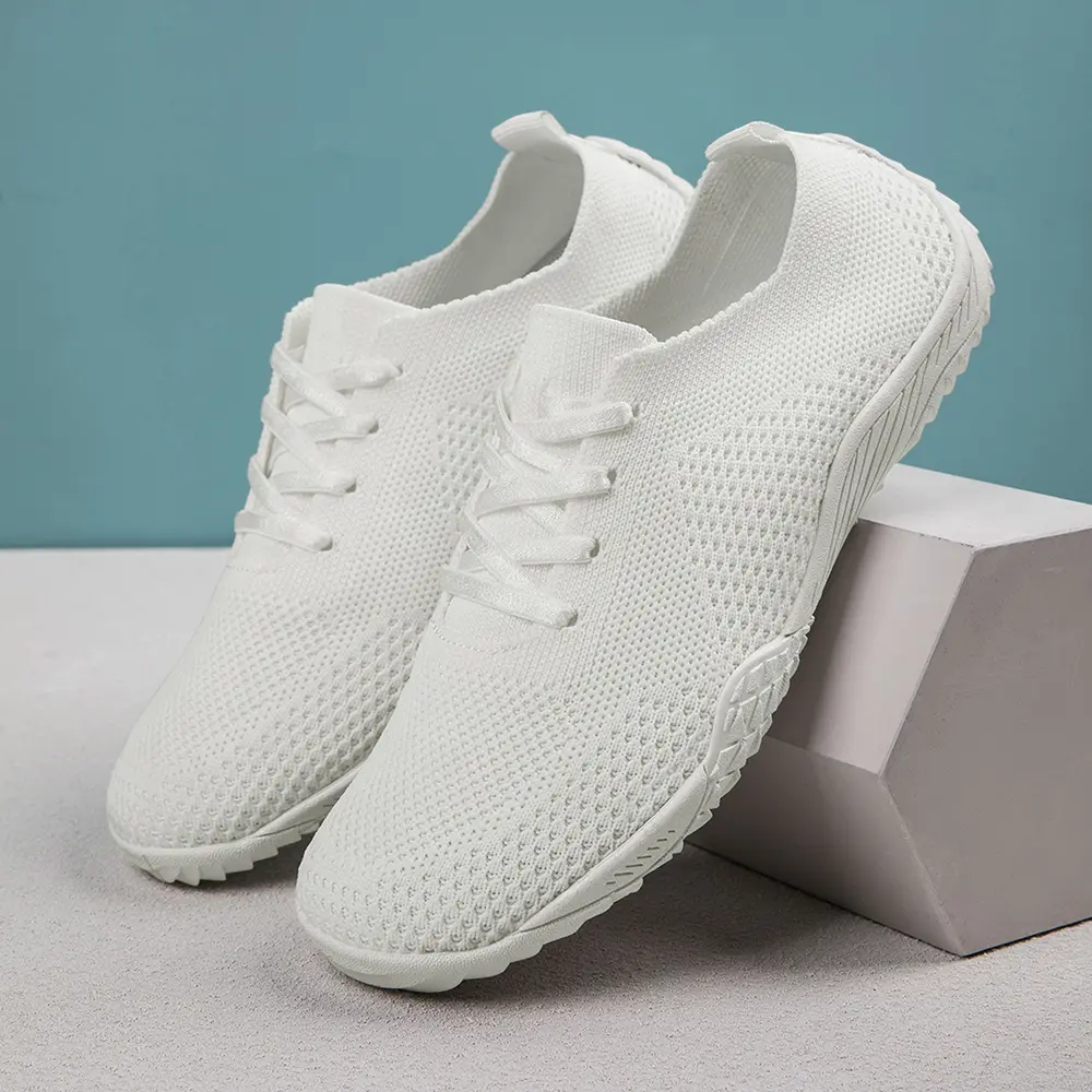 Women's Minimalist Barefoot Sneakers Zero Drop Lightweight Breathable Mesh Slip On Casual Trainers for Everyday Walking Comfort and Natural Foot Movement