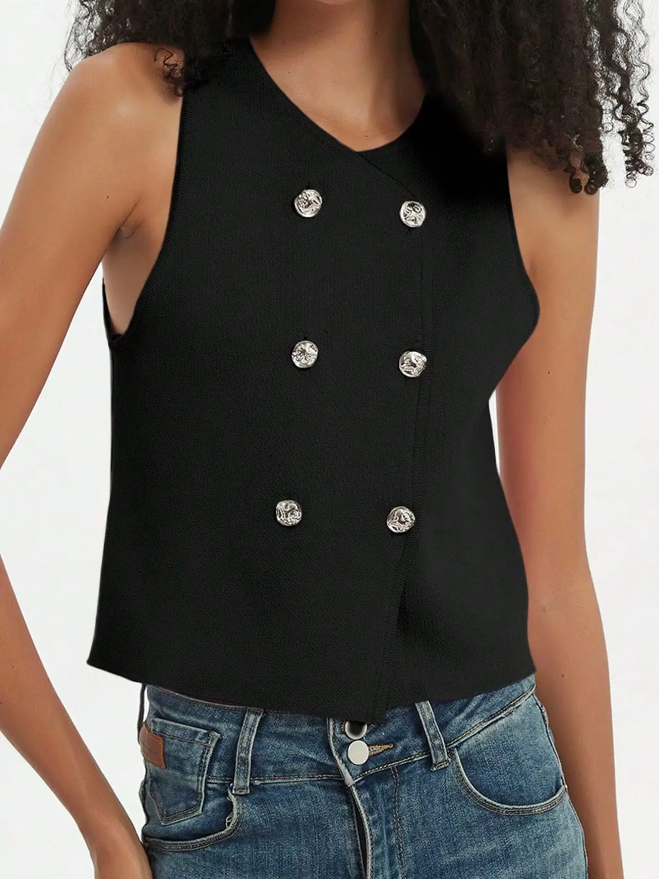 Women's minimalist fashionable casual versatile button decoration flat needle short knitted sleeveless double breasted vest