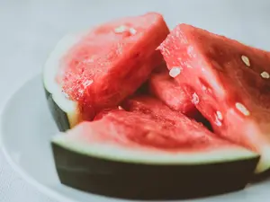 Sugar Baby Watermelon Seeds Super Sweet Mini Melons Fruits Non-GMO Heirloom Open-Pollinated Perfect for Small Gardens
