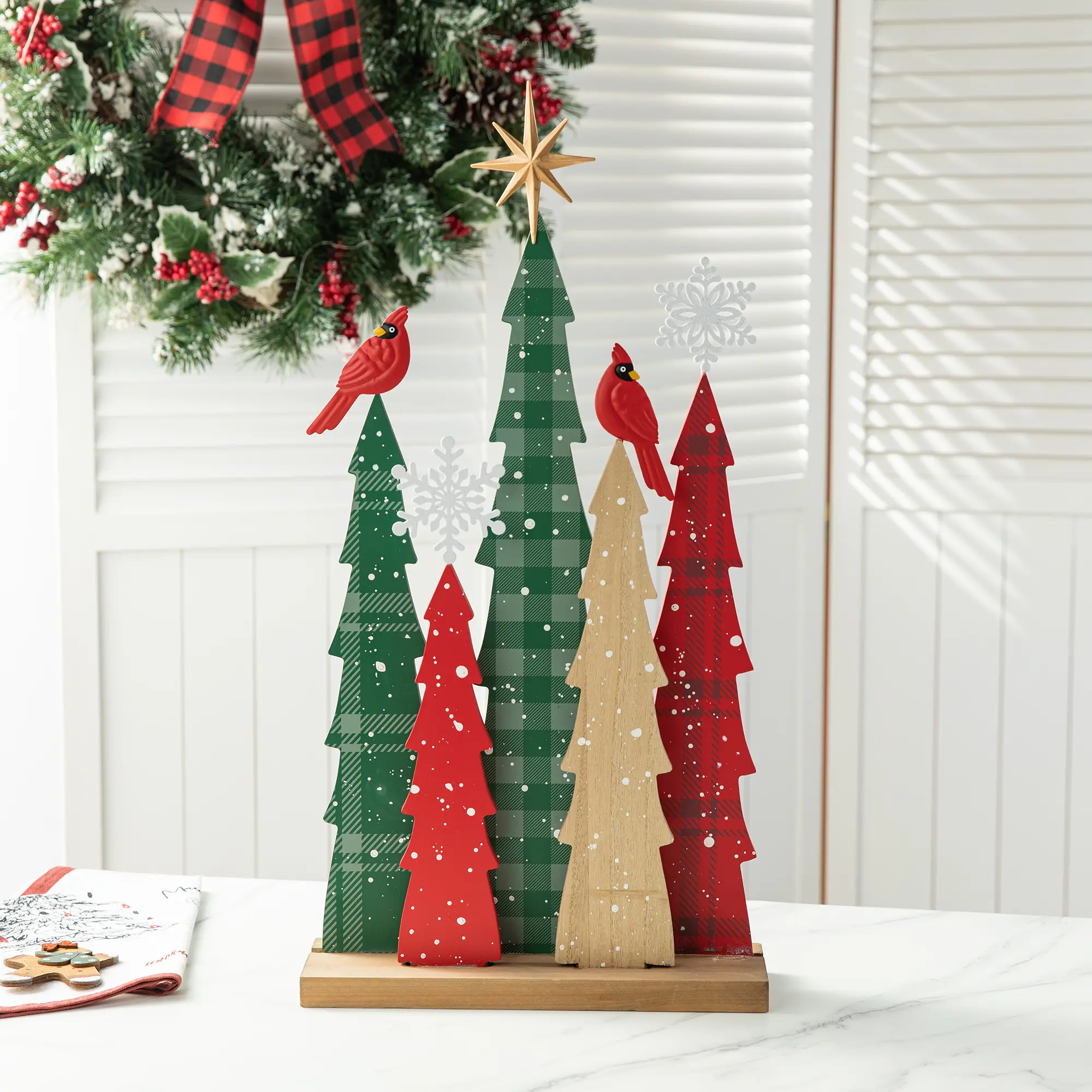 Glitzhome 23.5"H Wooden Christmas Tree Table Decor(KD)