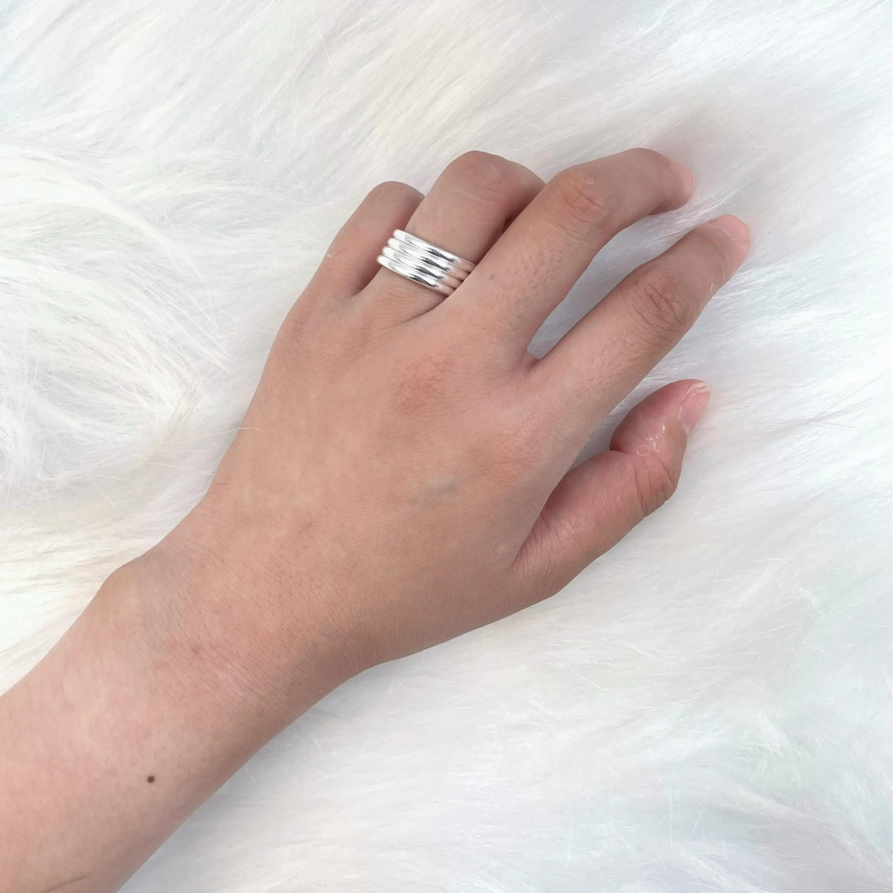 Minimalist S925 Sterling Silver Multi-Layer Band Ring for Women, Stacked Rolling Ring, Elegant Parallel Line Wide Finger Ring, Modern Geometric Jewelry Gift
