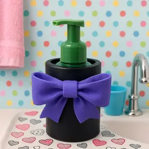 Simple bow soap holder