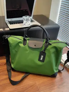 Fashionable, simple, versatile travel storage bag, casual trend, large capacity single shoulder commuting bag, dry wet separation fitness storage bag, suitable for outdoor travel, fitness storage and other scenarios