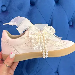 Eleanor Laced Sneakers