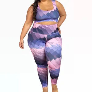 Geometric Curvy 2-Piece Workout Outfit - Stylish Sports Bra and Leggings Set for Plus-Size Fitness Enthusiasts - High-Performance Athletic Wear - Body-Adaptive Activewear - Stylish Workout Clothing - Plus-Size Athletic Gear