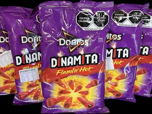 Doritos Dynamita Flamin Hot (10 Pack) Doritos Dynamita Flamin Hot (10 Pack)