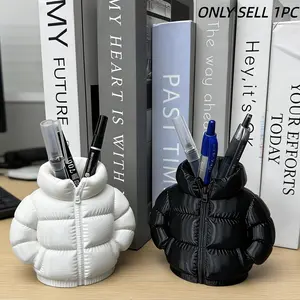 Cute Down Jacket Pen Holder Creative 3D Printed Novelty Cup Mat, Classroom Student Desk Stationery, Home Office Bookshelf Decor, Pencil Holder
