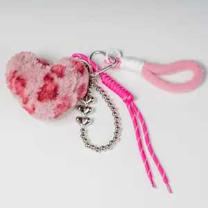 Y2K Leopard Heart Keychain – Fuzzy Puffball Tennis Bag Charm, Purse Accessories for Women & Girls