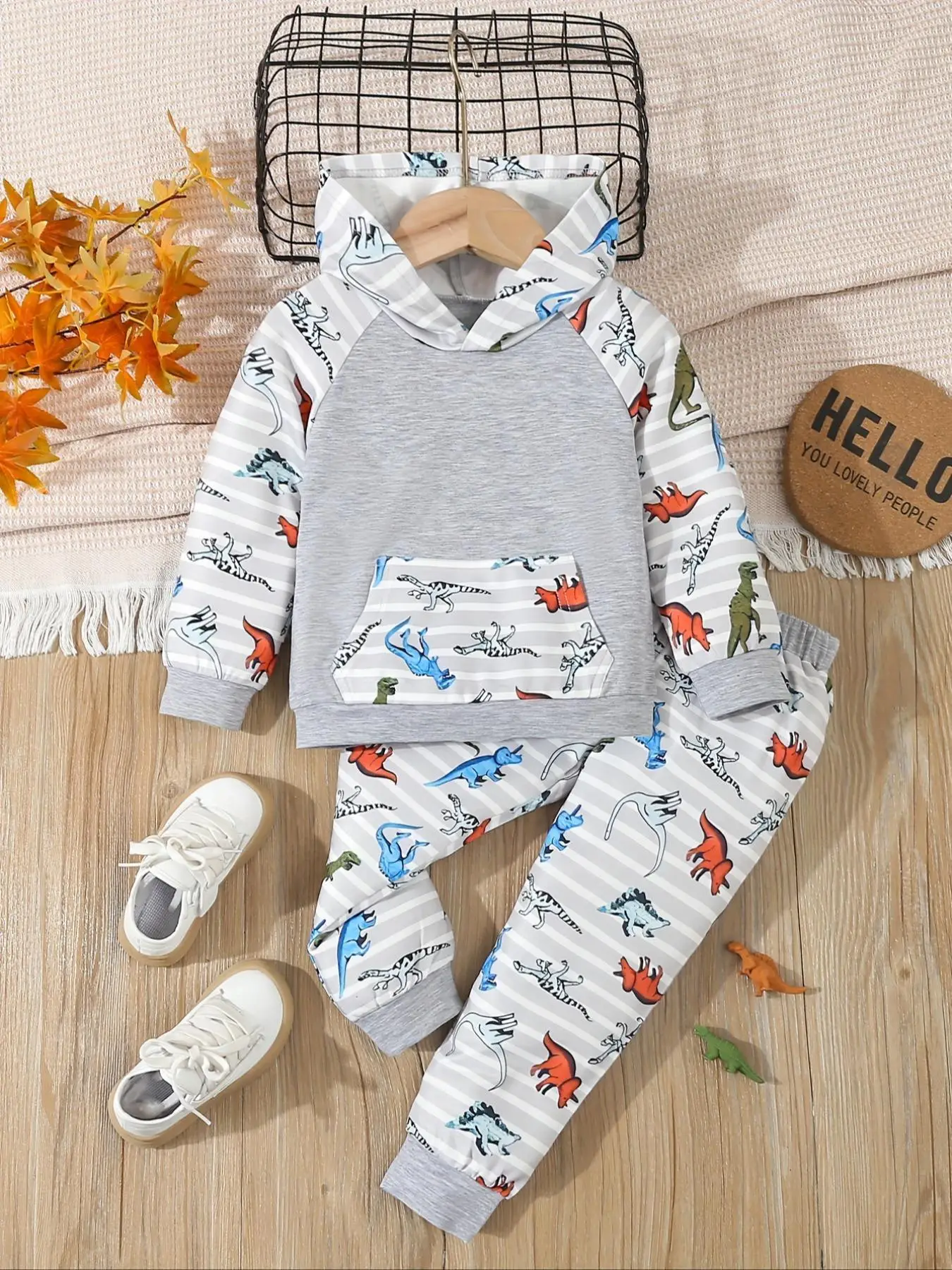 Two-Piece Set Boy's Dinosaur Print Pocket Hoodie & Elastic Waist Pants Set, Cute Long Sleeve Hooded Sweatshirt & Trousers for Spring & Fall, Kids Clot