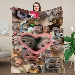 Cute & Playful Monkey-Print Blanket — Soft, Cozy Flannel Throw. Perfect for Dorms, Napping, Car Travel, and the Office; Suitable for Use with Air Conditioning in All Four Seasons.