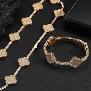 Hip Hop Spring Buckle Zircon Tennis ChainFour Leaf Flower Unisex Bracelet Jewelry Modern Fashion Accessories Elegant Minimalist Bangle