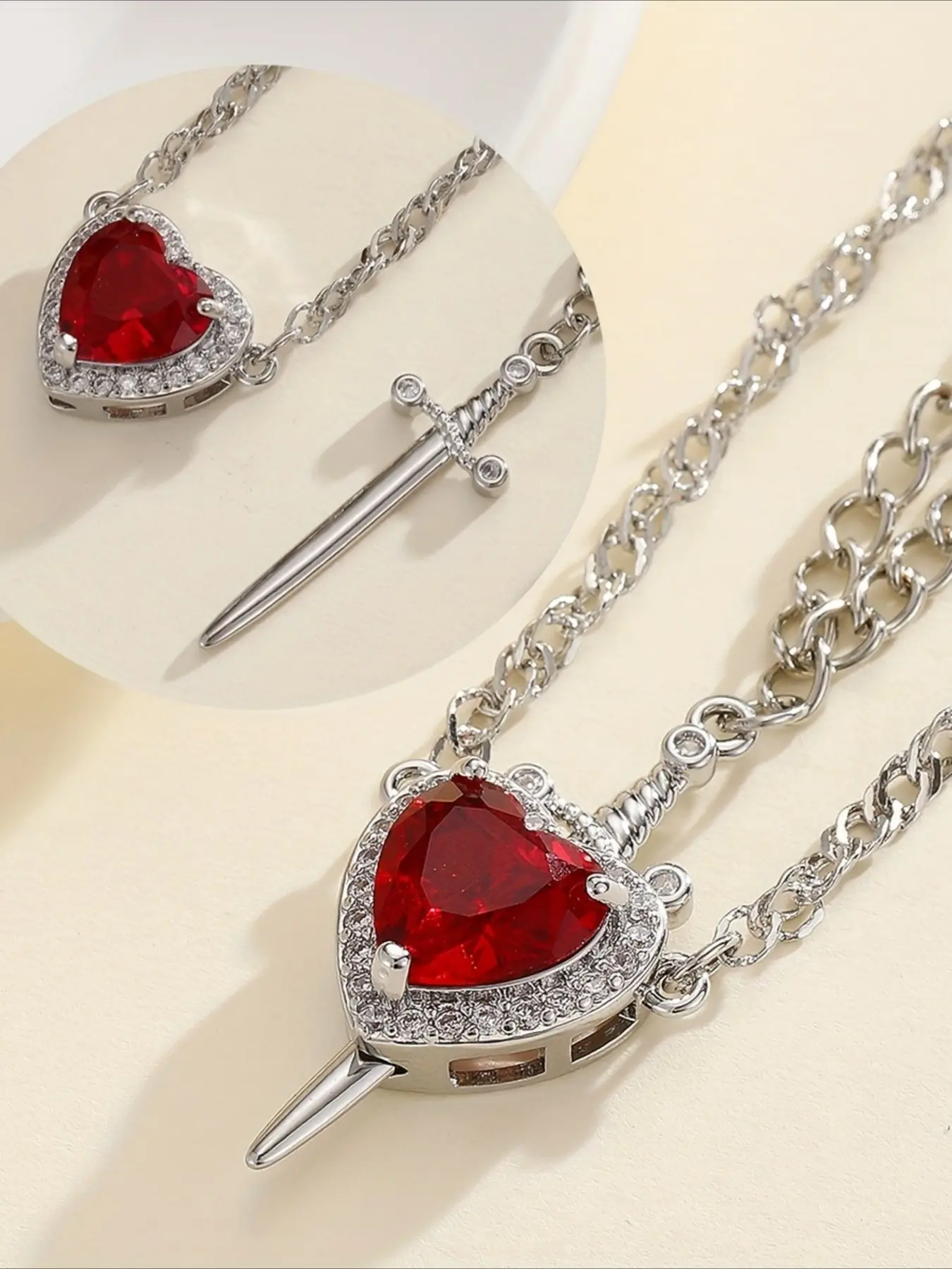 [Couple Pendant Set] 2 Pcs Couple Pendant Necklaces, One Sword-shaped Necklace for Men and Women, One Sword-shaped Pendant with A Heart-shaped Pendant, Perfect Valentine's Day Gift or Everyday Versatile Accessory, Exquisite Jewelry Gift