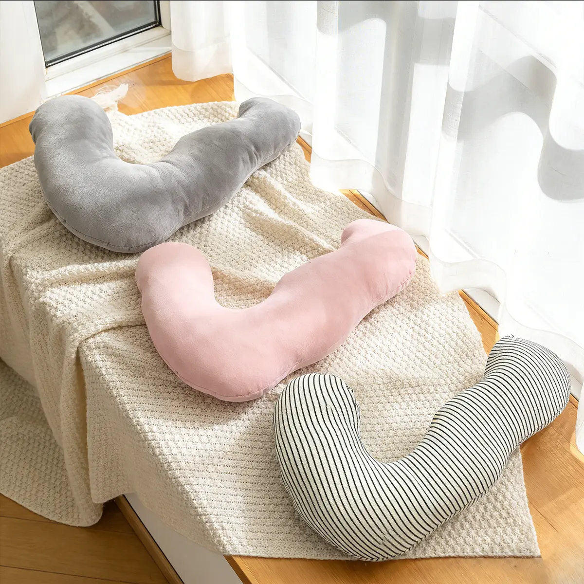 Ergonomic Seahorse Bolster Pillow - Sleep Cushion with Ergonomic Design, Body-Curve Conforming Feature, Breathable Fabric