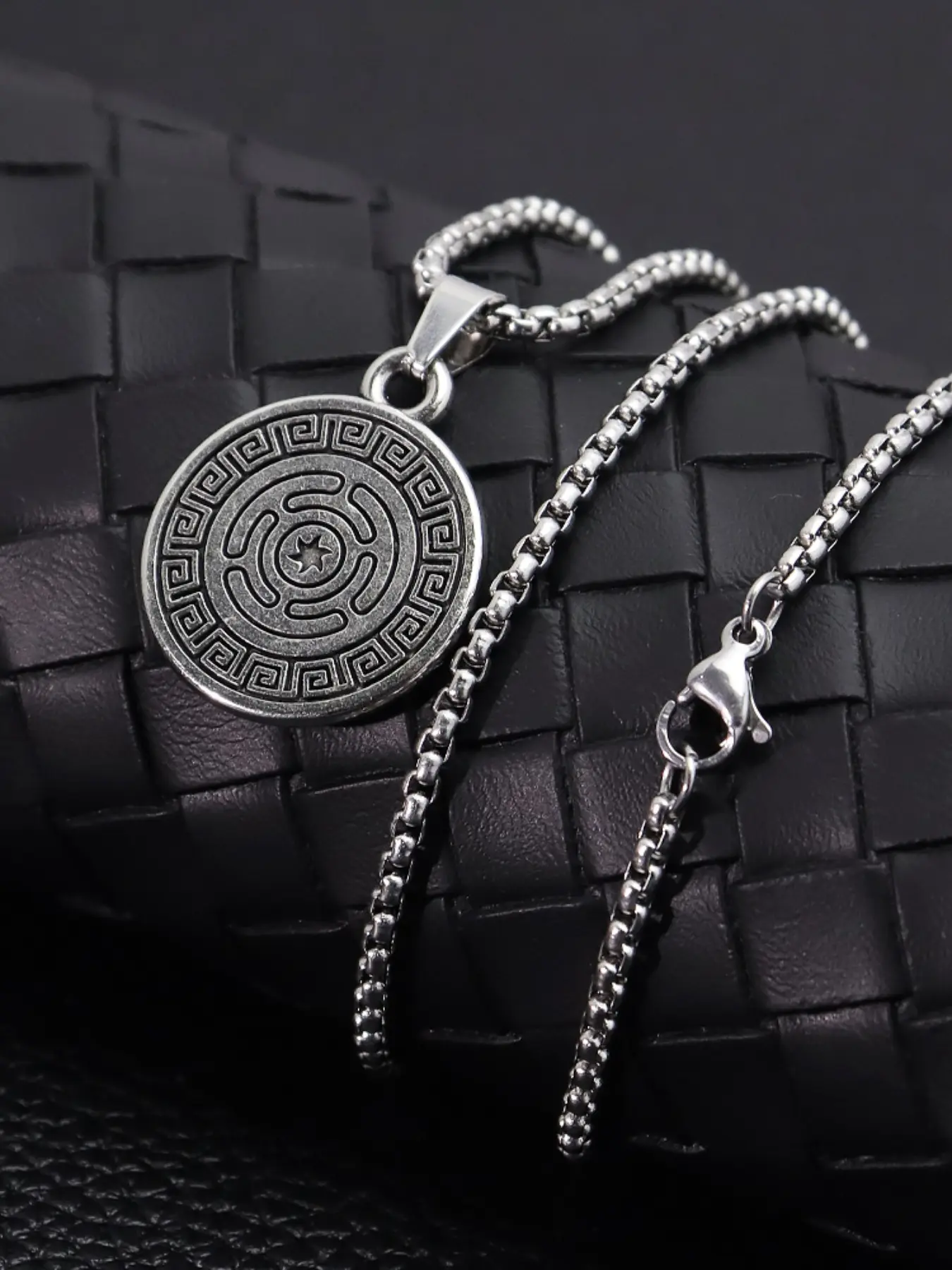 Vintage Hecate's Wheel Pendant Necklace, Stainless Steel Punk Gothic Influence Amulet Jewelry for Men Women, Retro Round Charm Chain, Durable Fashion Accessory