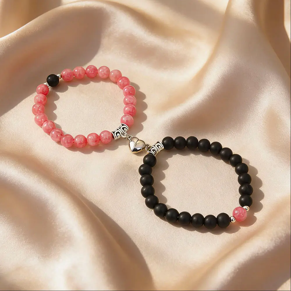 2Pcs Couple Magnetic Heart Beaded Bracelets, Stretch Healing Stone Matching Friendship Bracelet Set for Men Women, Trendy All-Match Heart Pendant Jewelry Birthday Gift, Two Tone Bracelet