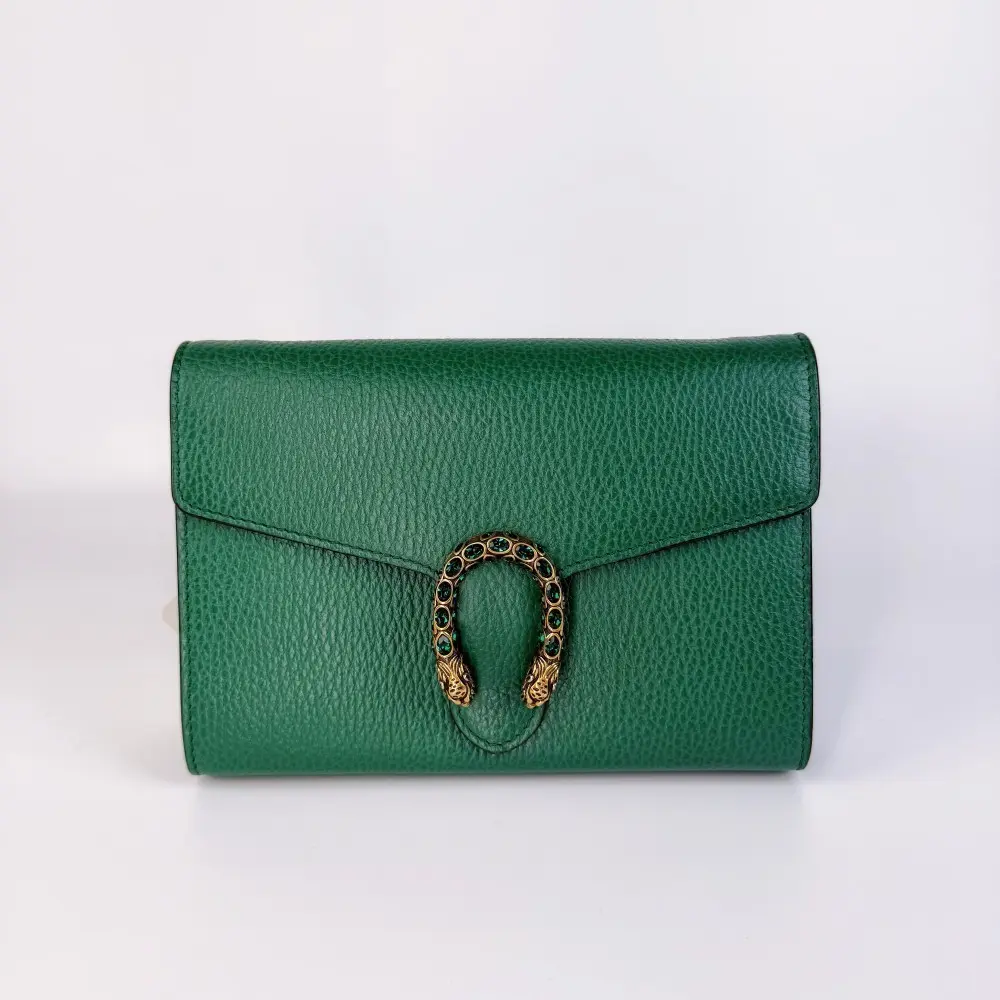 Pre-owned GUCCI Dionysus Mini Chain Wallet Emerald Green Textured Leather, Small Crossbody Messenger Bag for Evening Outings with Retro Glamour【666】