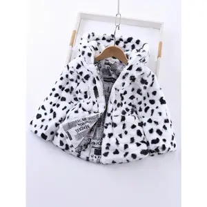 NewGirls' Cozy Fleece Hooded Jacket with Leopard Print - Warm Winter Outerwear for Kids, Black & Pink, Long Sleeve, Zip-Up Design, Polyester Lining, Perfect for Fall & Winter, Cute Jackets for Girls