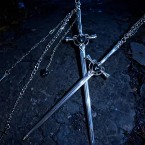 Gothic Mystery Cross Tassel Hairpin with Dark Texture Fashionable Metal Bookmark Cosplay Suitable for Girls and Women Christmas Birthday New Year Gift Heart handmade  hairpin Durable french hair pin Hair Accessory