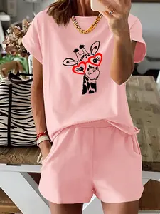 Women's Cartoon Giraffe Print Short Sleeve Tee & Shorts Two-piece Set, Casual Fashion Round Neck T-shirt & Shorts for Daily Outdoor Wear, Ladies Two-piece Outfits for All Seasons