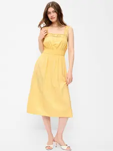Old Navy Women's Fit & Flare Smocked-Waist Midi Dress